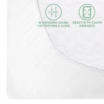 Białe prześcieradło flanelowe z gumką 90x200 cm. Widoczny detal gumki, która jest obszyta po całym obwodzie, oraz tekstura materiału. Ujęcie z góry, leżące na powierzchni. Wysoka jakość i wytrzymałość guma.