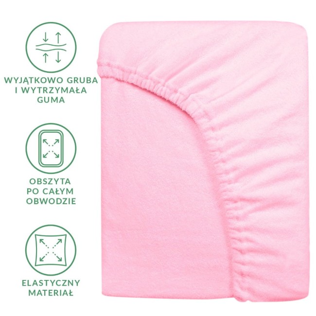 Prześcieradło frotte z gumką 160x200 w kolorze jasnego różu, ułożone na płasko, z widoczną elastyczną gumką obszytą po całym obwodzie. Materiał ma teksturę miękką i przyjemną w dotyku, podkreślając funkcjonalność i wygodę użytkowania.