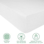 Prześcieradło frotte z gumką w kolorze białym, rozmiar 180x200 cm, widoczne z boku. Materiał strukturalny, z 82% bawełny i 18% poliestru, o wysokiej gramaturze 155 g/m². Brzeg wykończony gumką, idealne do stabilnego zakupu na materacu.