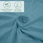 Prześcieradło jersey z elastanem w kolorze błękitnym, z widoczną fakturą materiału. Zdjęcie ukazuje tkaninę w przybliżeniu, lekko złożoną, co podkreśla jej elastyczność i miękkość.