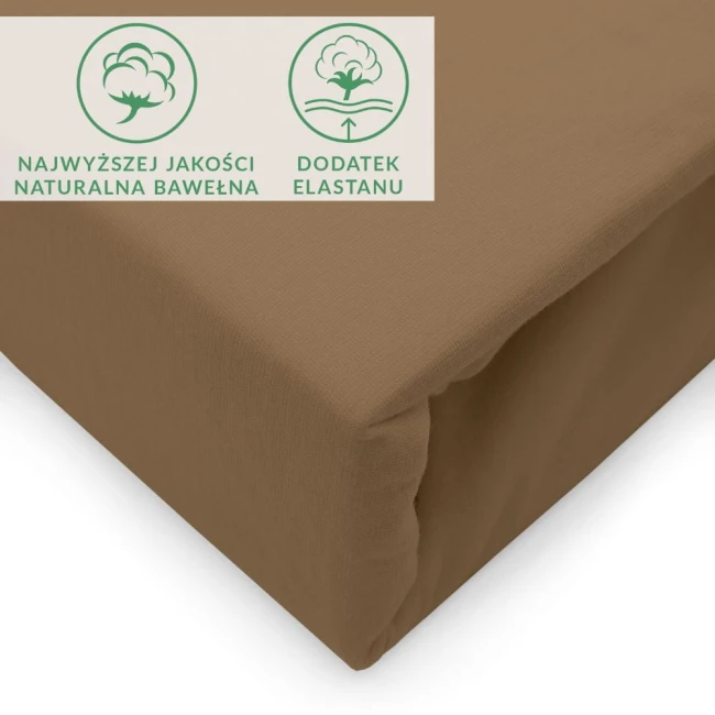 Prześcieradło jersey z elastanem w kolorze brązowym, o wymiarach 160x200 cm, rozłożone na gładkiej powierzchni. Widoczne logo z informacją o składzie: najwyższej jakości naturalna bawełna oraz dodatkowy elastan. Brak wzorów.
