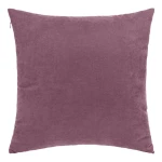 Poszewka dekoracyjna 45x45 cm w jasno fioletowym kolorze, gładka, z zamkiem błyskawicznym. Przód poszewki o matowej fakturze, położona na płasko na białym tle. Idealna do użytku w aranżacjach wnętrz.