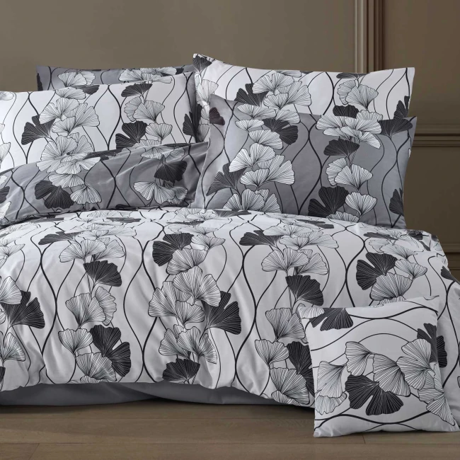  Elegancka biała pościel 160x200 z 100% bawełny o satynowym splocie w czarno białe liście miłorzębu 