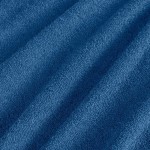Pościel frotte w kolorze chaber, w skład której wchodzi poszwa o wymiarach 200x220 cm oraz dwa poszewki 80x80 cm. Materiał o teksturze pętelkowej, zapewniający miękkość i komfort. Ułożona w przeplatane fałdy.