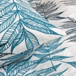 Pościel bawełniana 200x220 Amazoni biała w dekoracyjne niebieskie liście, Cottonlove Exclusive