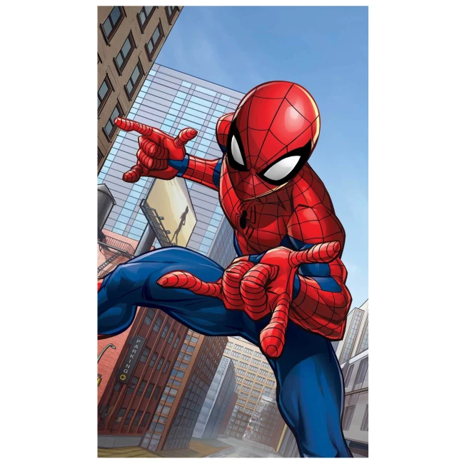  Niebiesko-czerwony ręcznik Spider-Man z bohaterem na tle miejskich budynków 