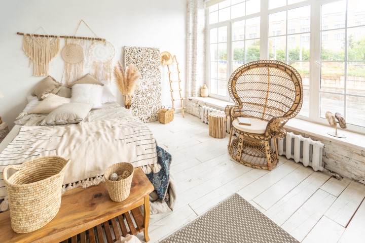 Sypialnia boho - najgorętszy trend ostatnich lat - zobacz jak zaaranżować!